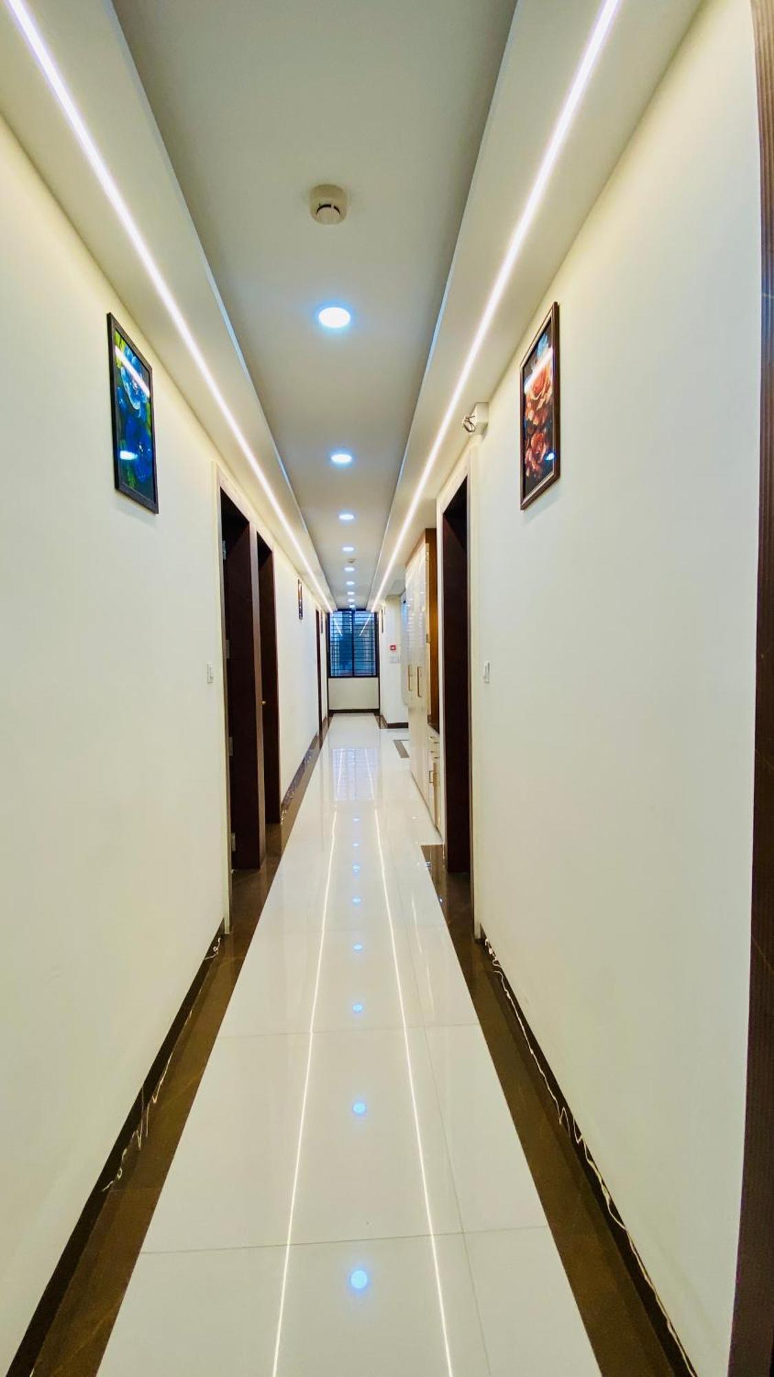 Hotel Aranyasutra Inaya, Indore Ngoại thất bức ảnh