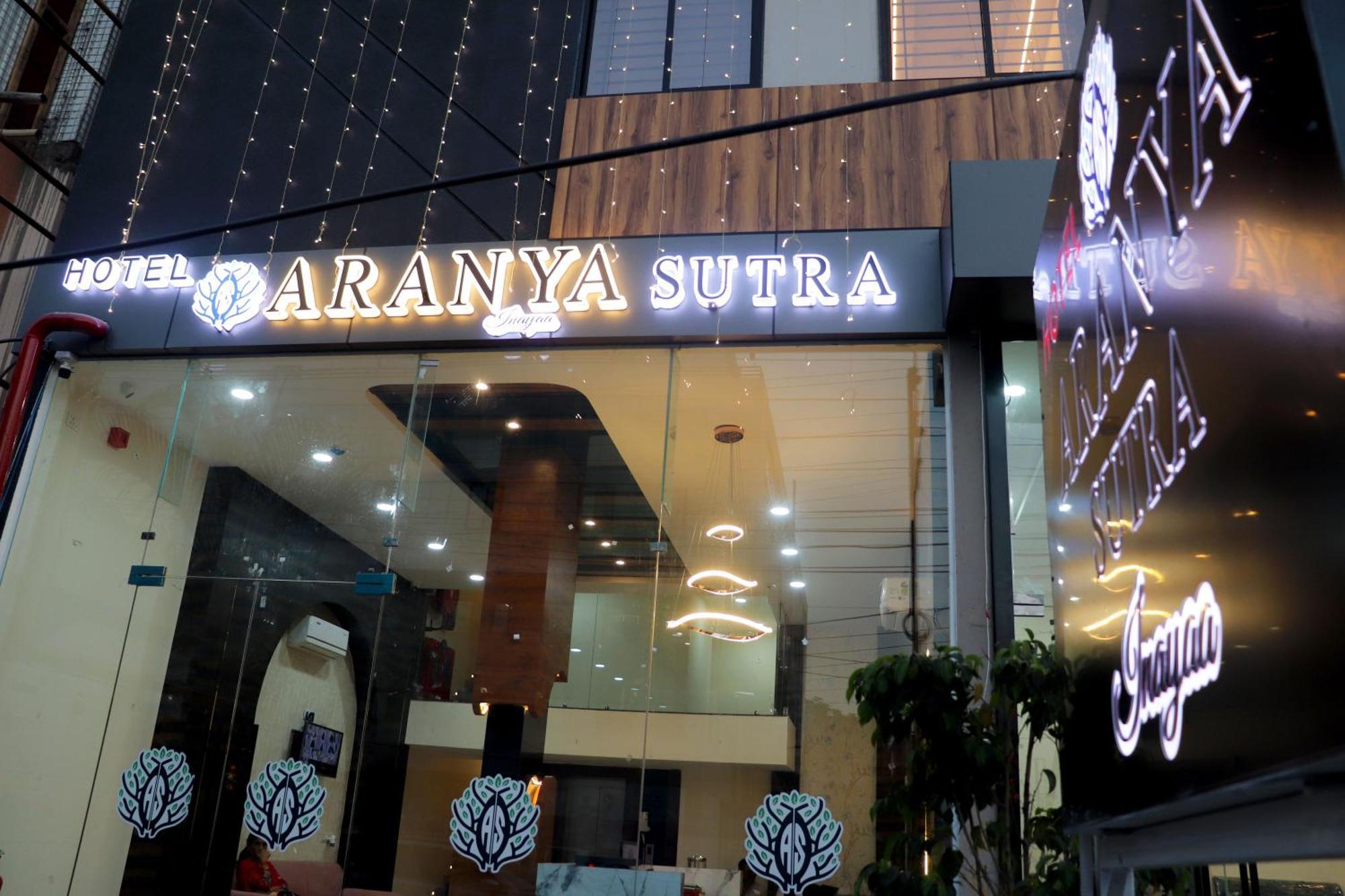 Hotel Aranyasutra Inaya, Indore Ngoại thất bức ảnh